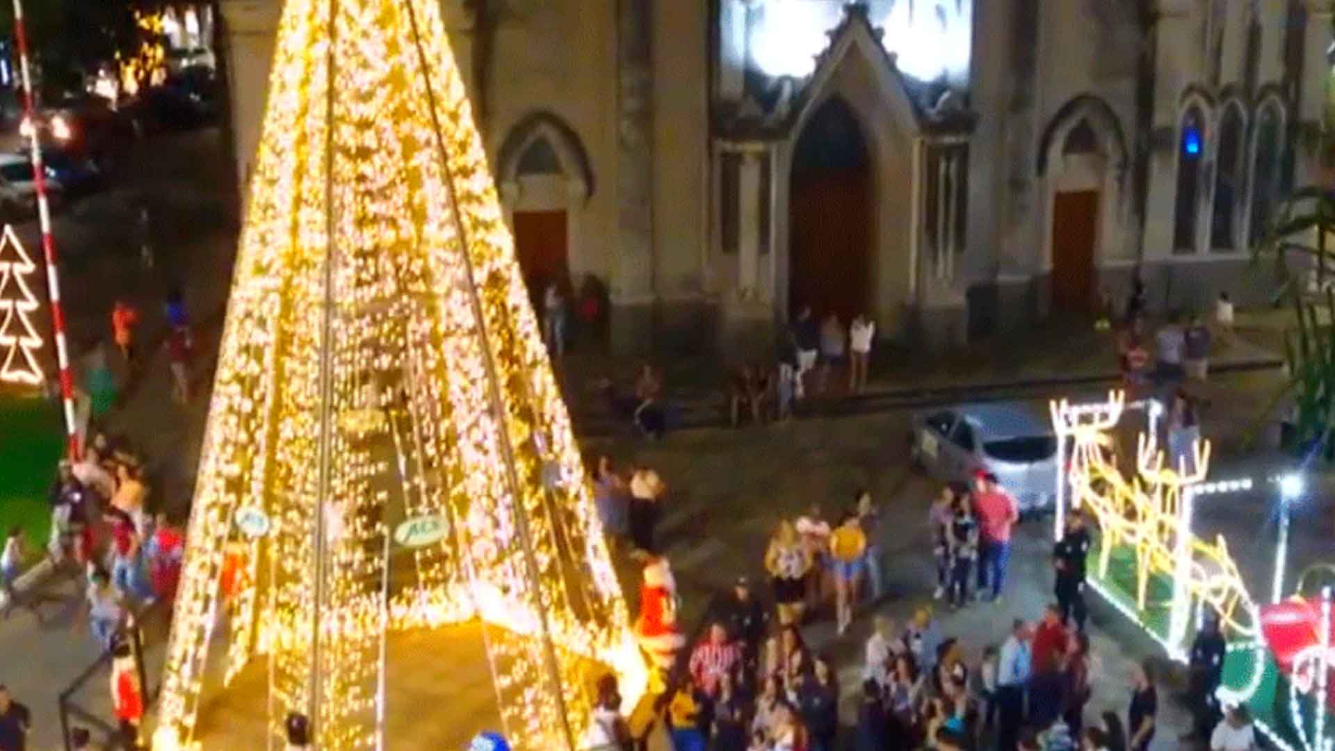 Acesso visita o Natal Iluminado de Laranjal Paulista