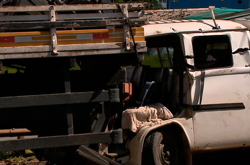 Três pessoas ficaram gravemente feridas em acidente na Raposo Tavares, em Sorocaba