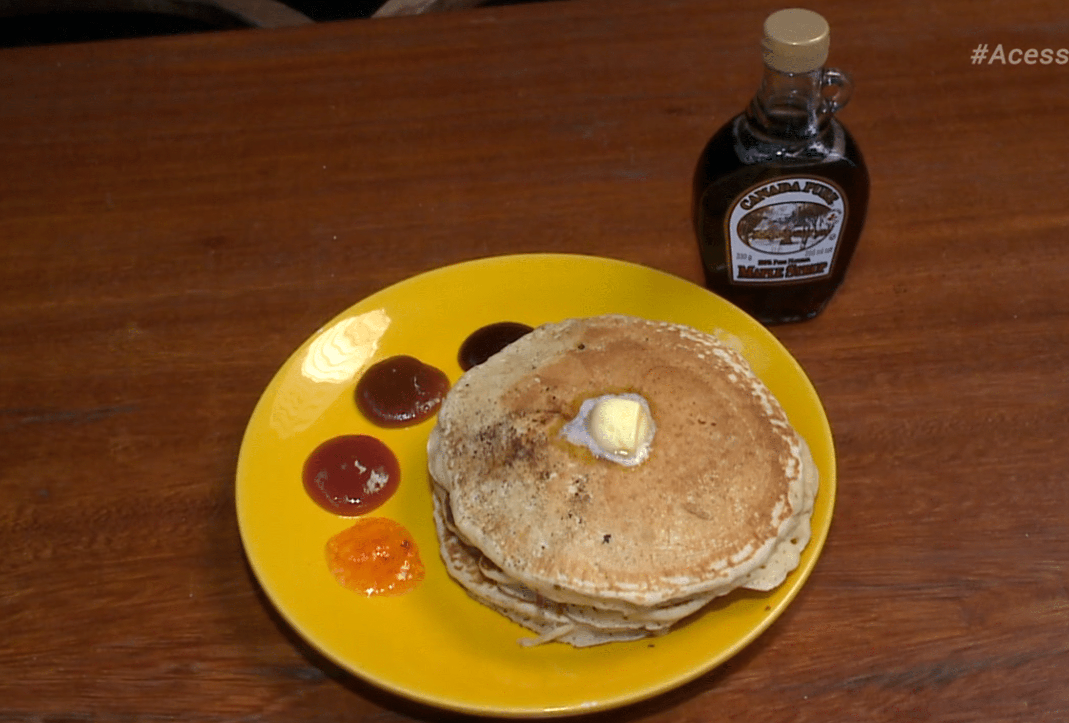 Café da manhã típico americano em Sorocaba.