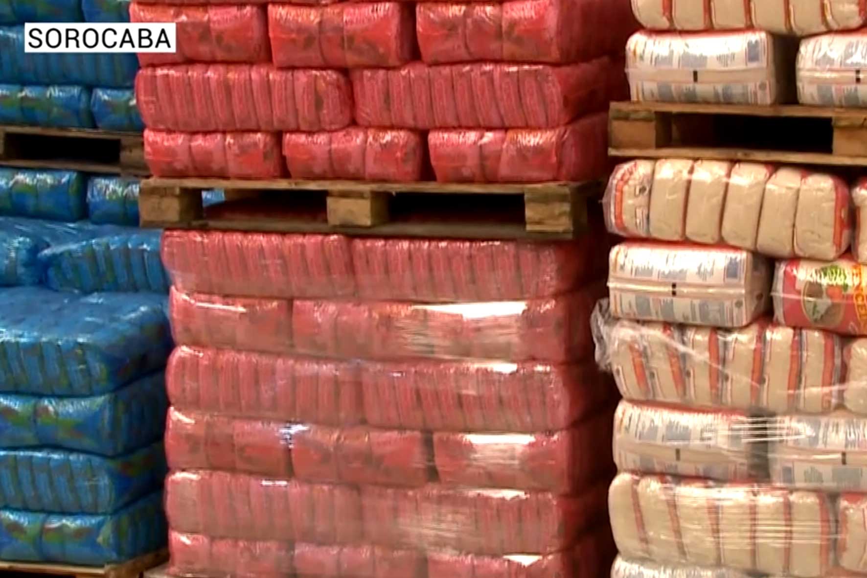 Moradores de Sorocaba se unem para doações e alimentos.