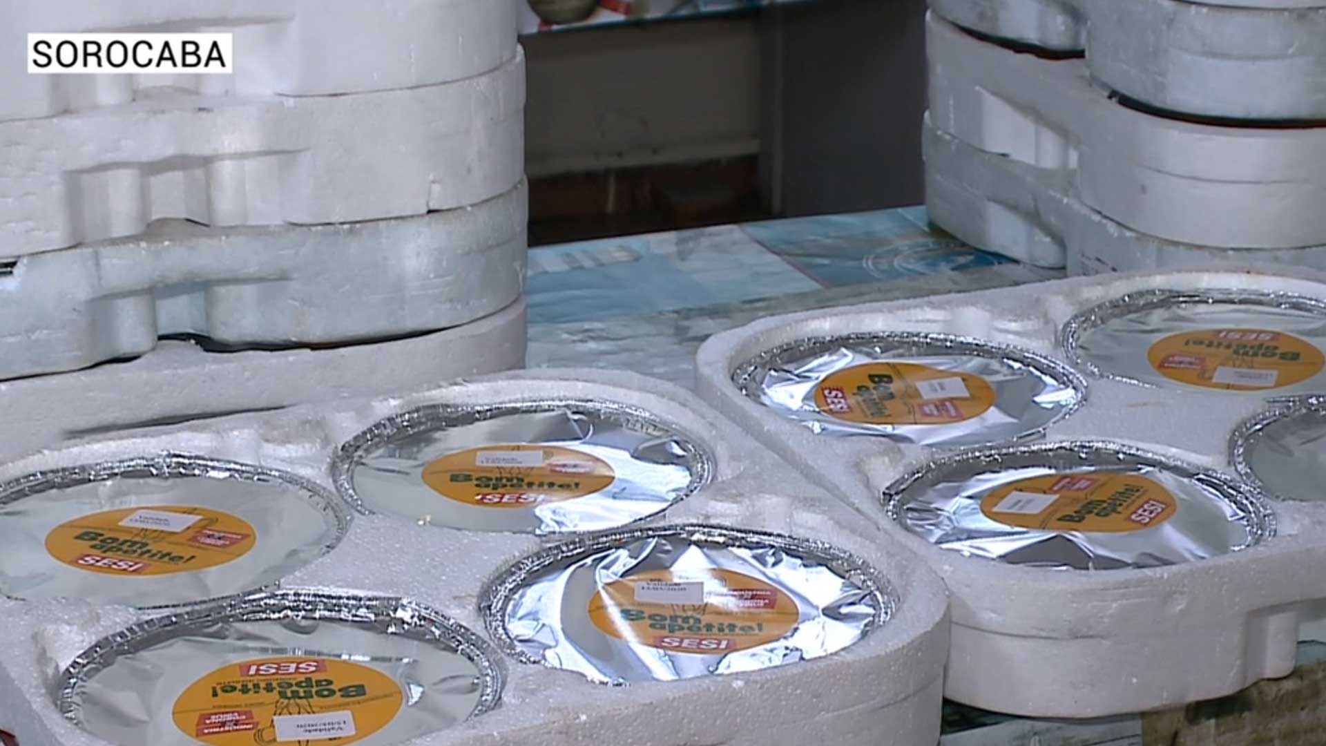Pessoas em situação de rua recebem auxílio no SOS Sorocaba
