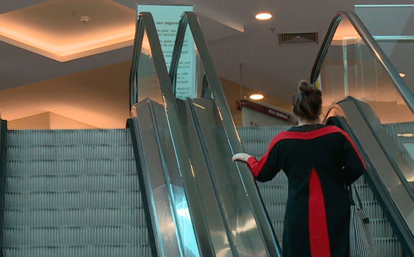 escada rolante de shopping