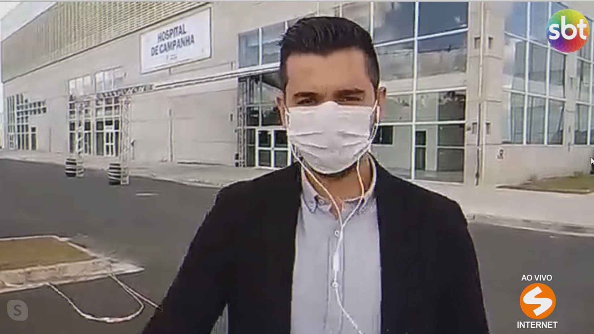 Treinamento para trabalhar em hospital de campanha.