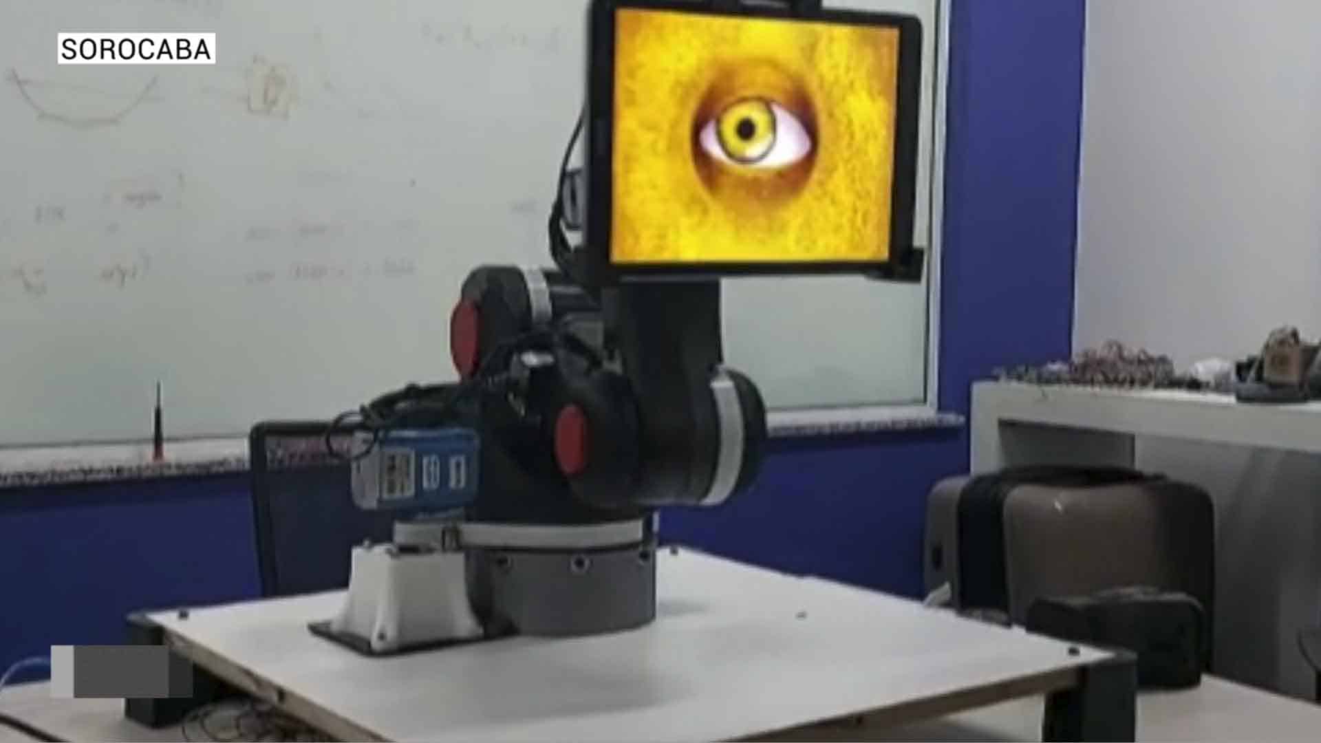 Robô desenvolvido em Sorocaba participa de peça na Alemanha