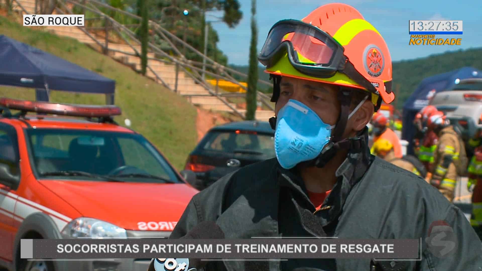 Treinamento para resgate em acidentes de carro