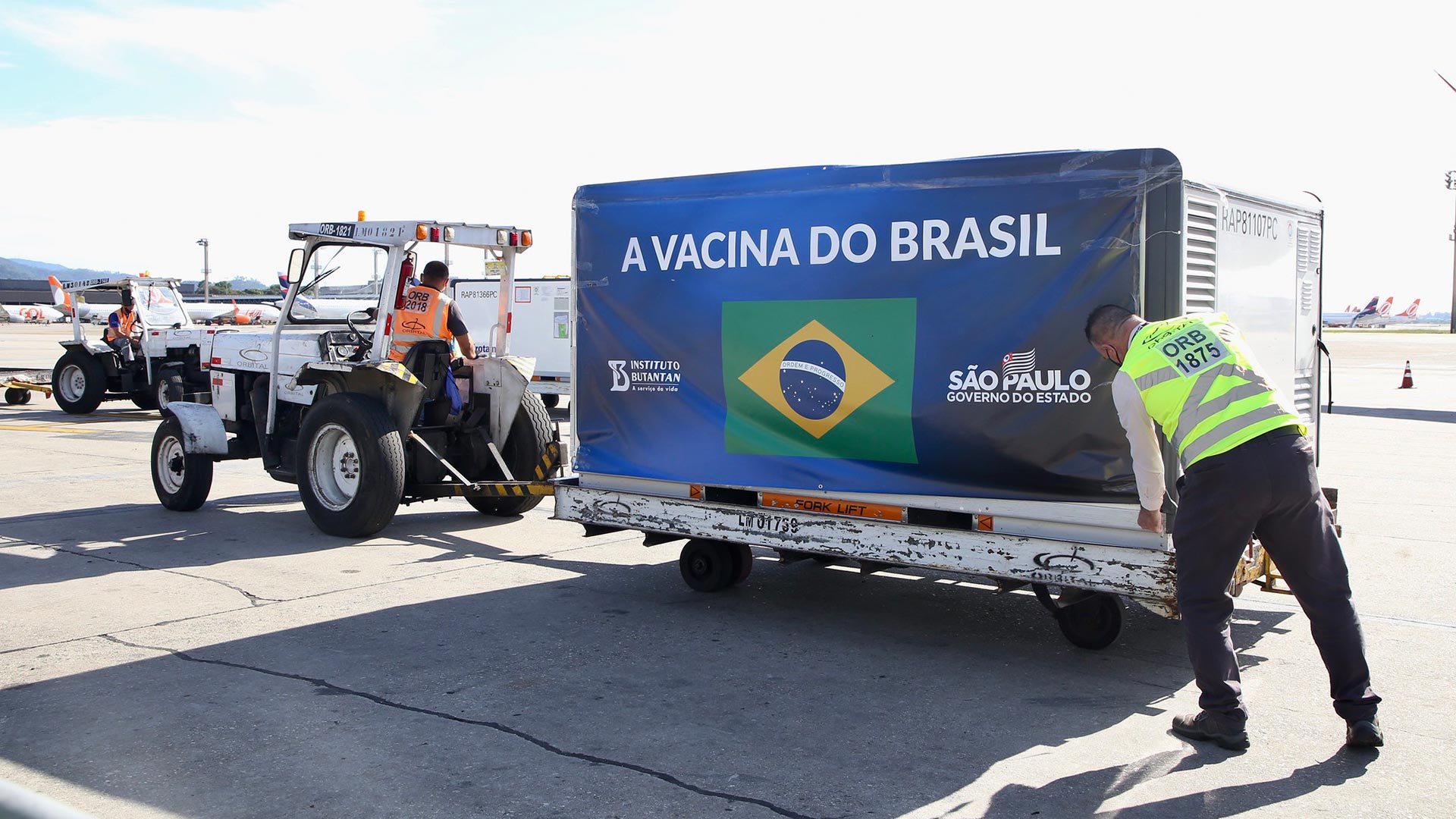 Chega em São Paulo mais uma carga com 2 milhões de vacinas contra Covid-19