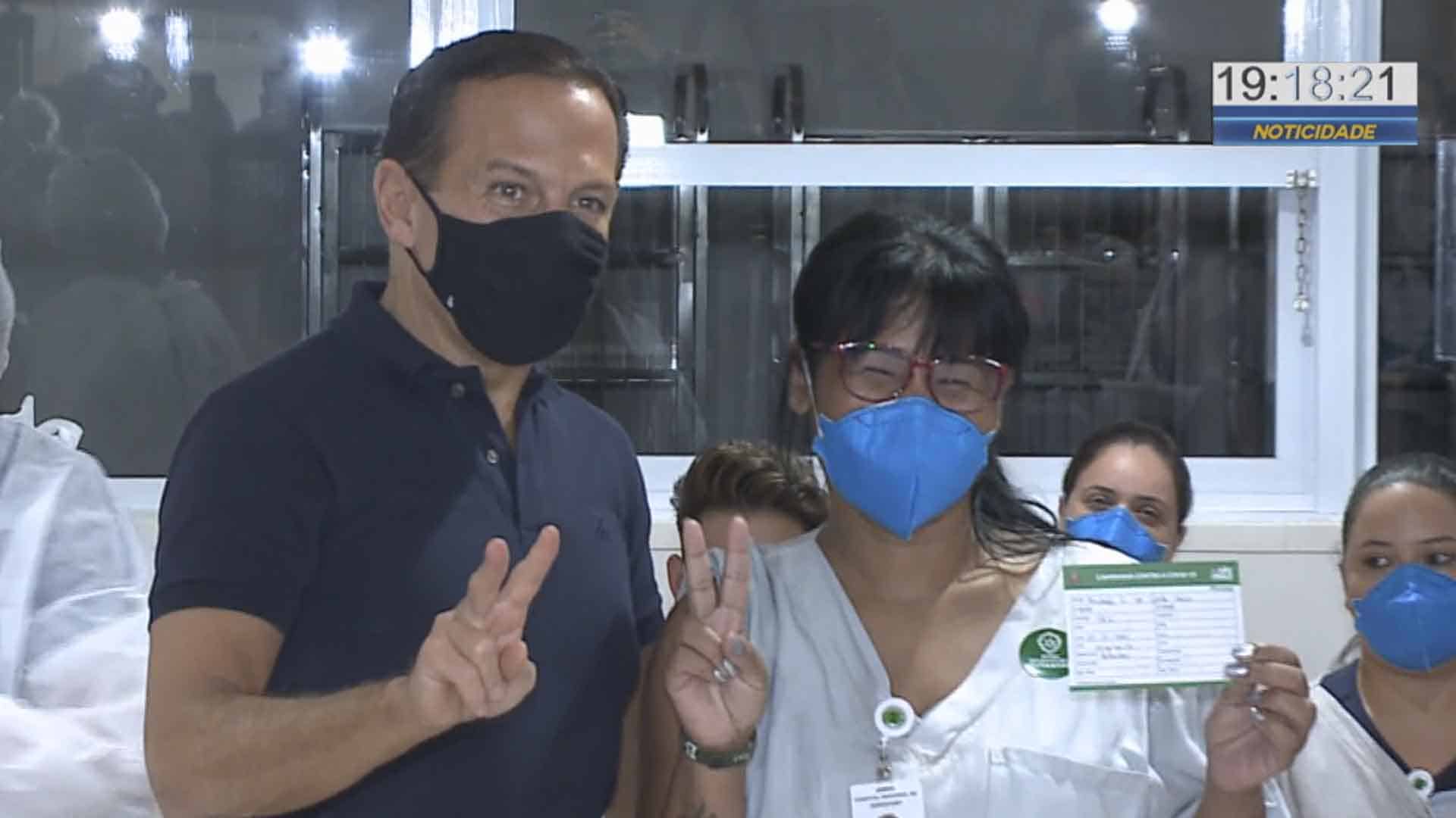 Governador acompanha início da imunização contra COVID-19 em Sorocaba