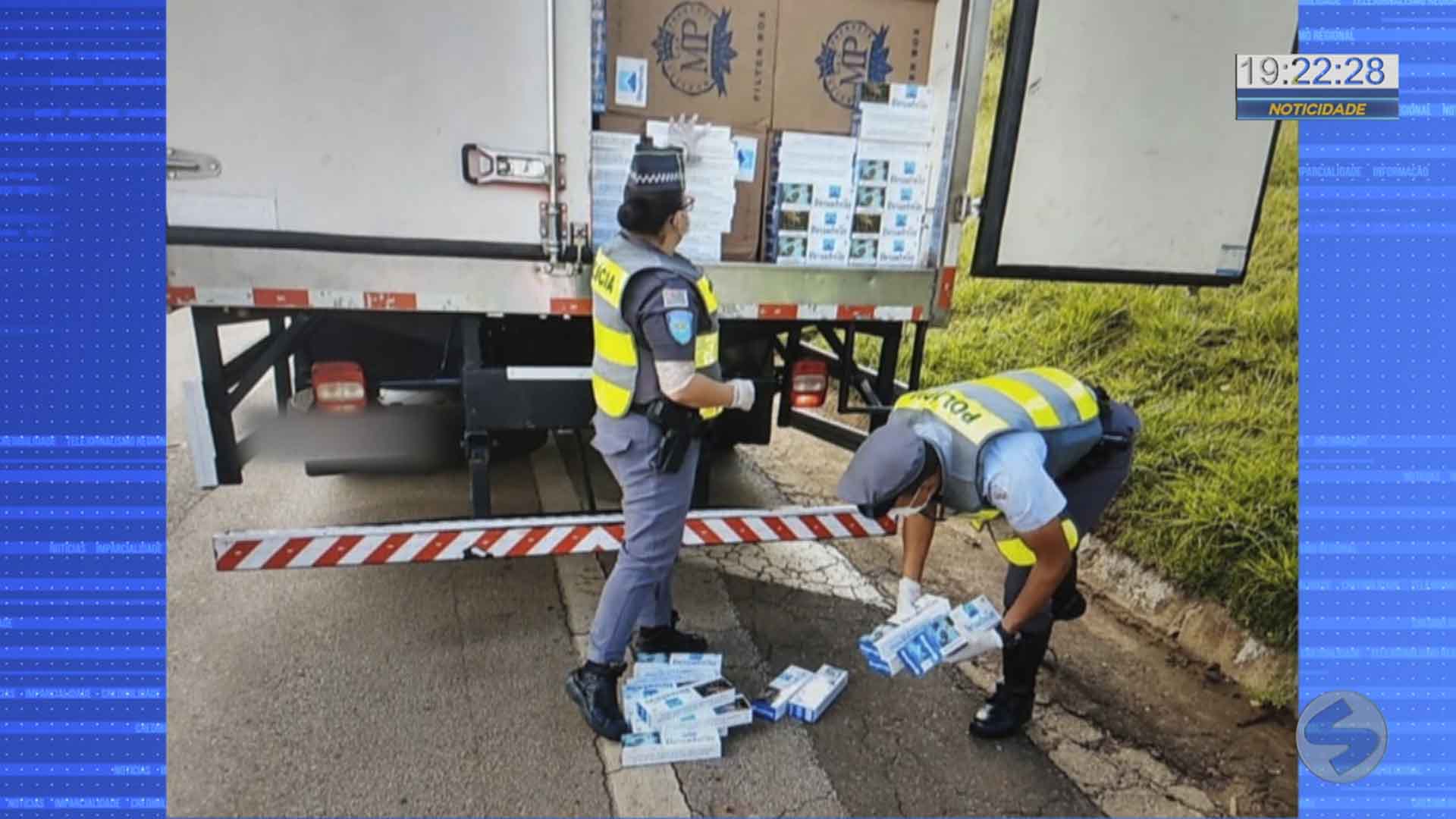 Polícia apreende 225 mil maços de cigarro em Capão Bonito