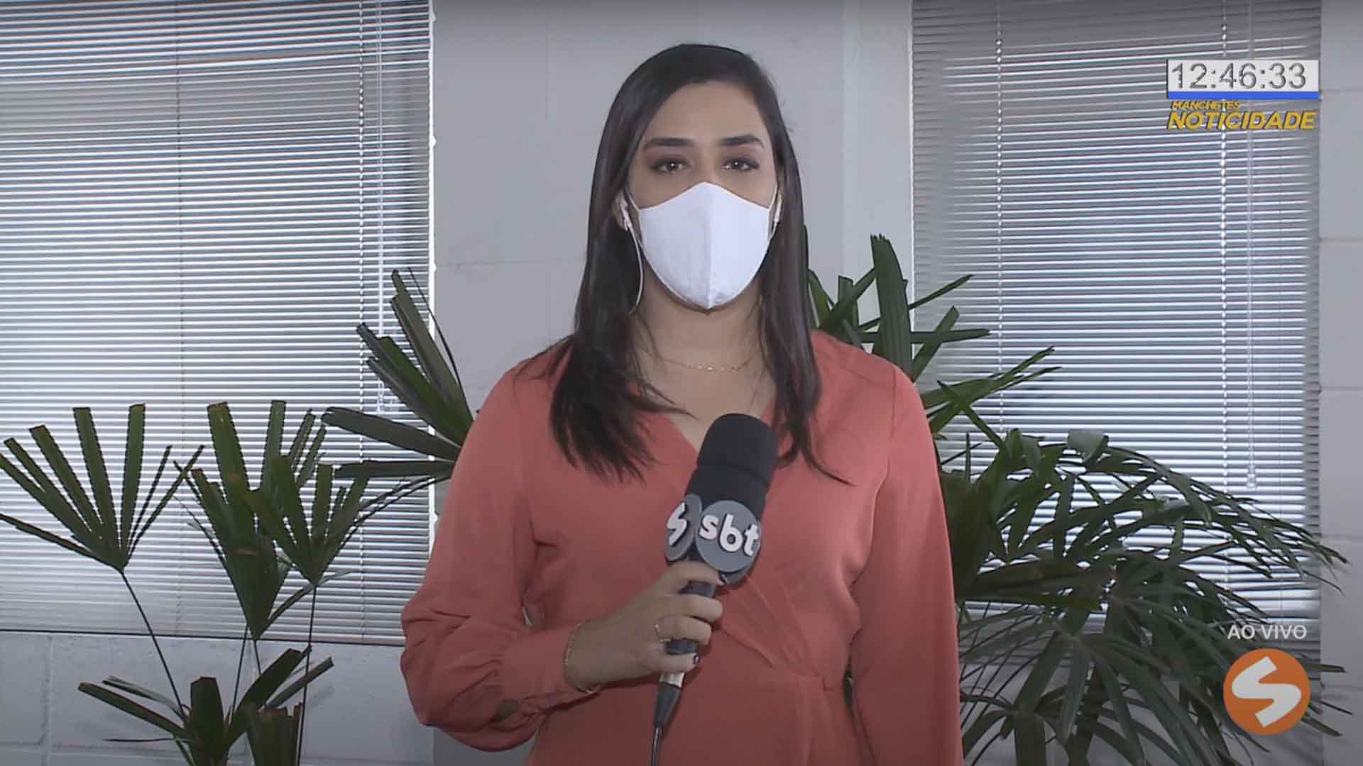 Professora é diagnosticada com covid e aulas são suspensas