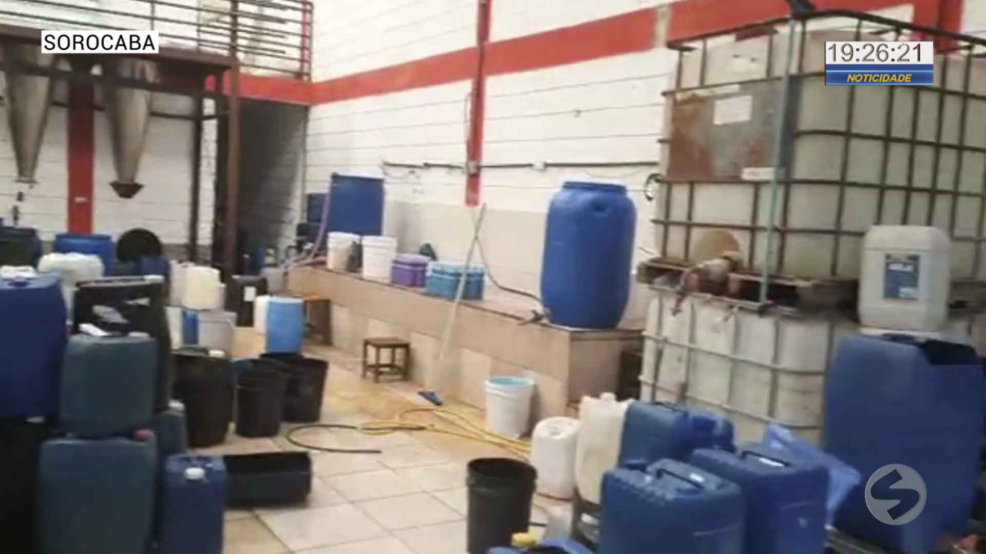 Polícia prende homem em fábrica clandestina