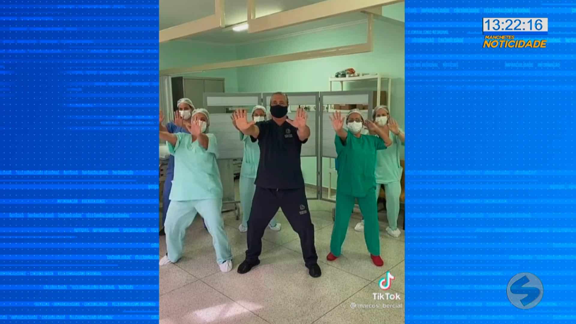 Profissionais de saúde fazem sucesso no Tik-Tok