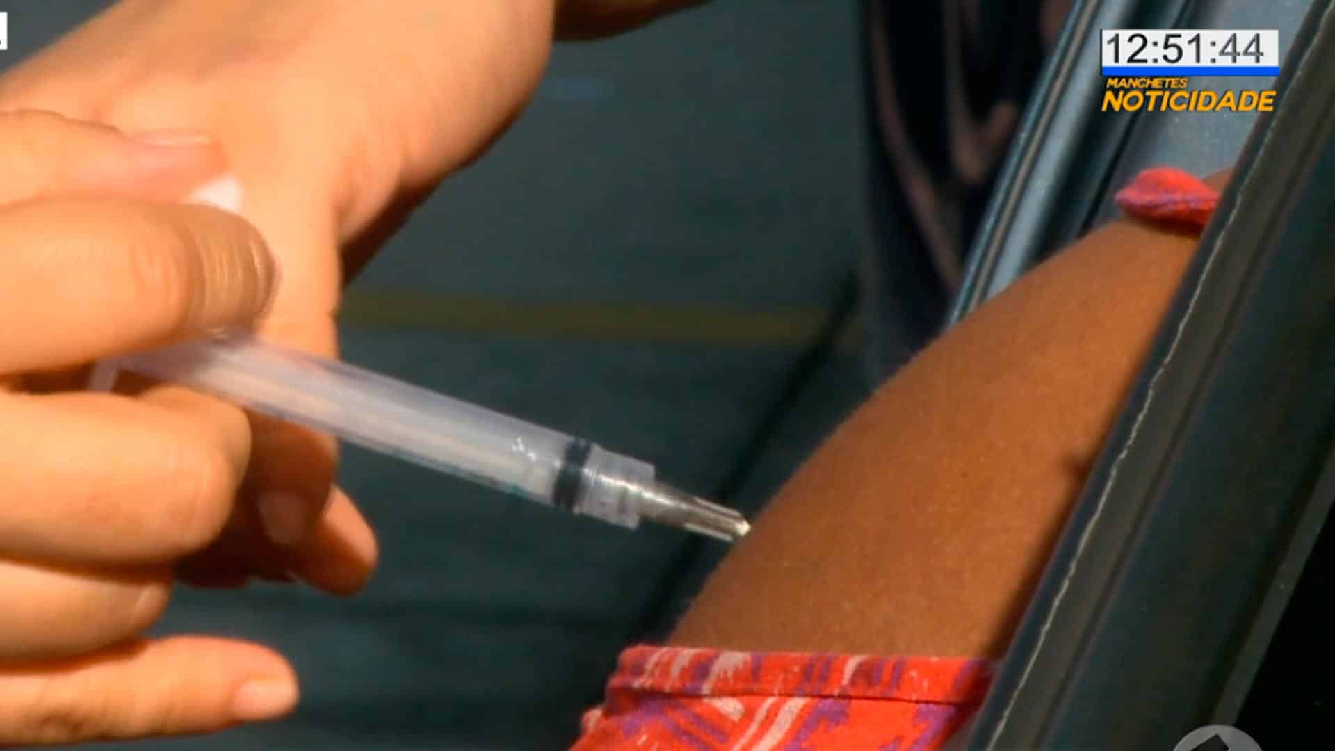 Prefeitura trabalha para vacinar pessoas com a 2ª dose