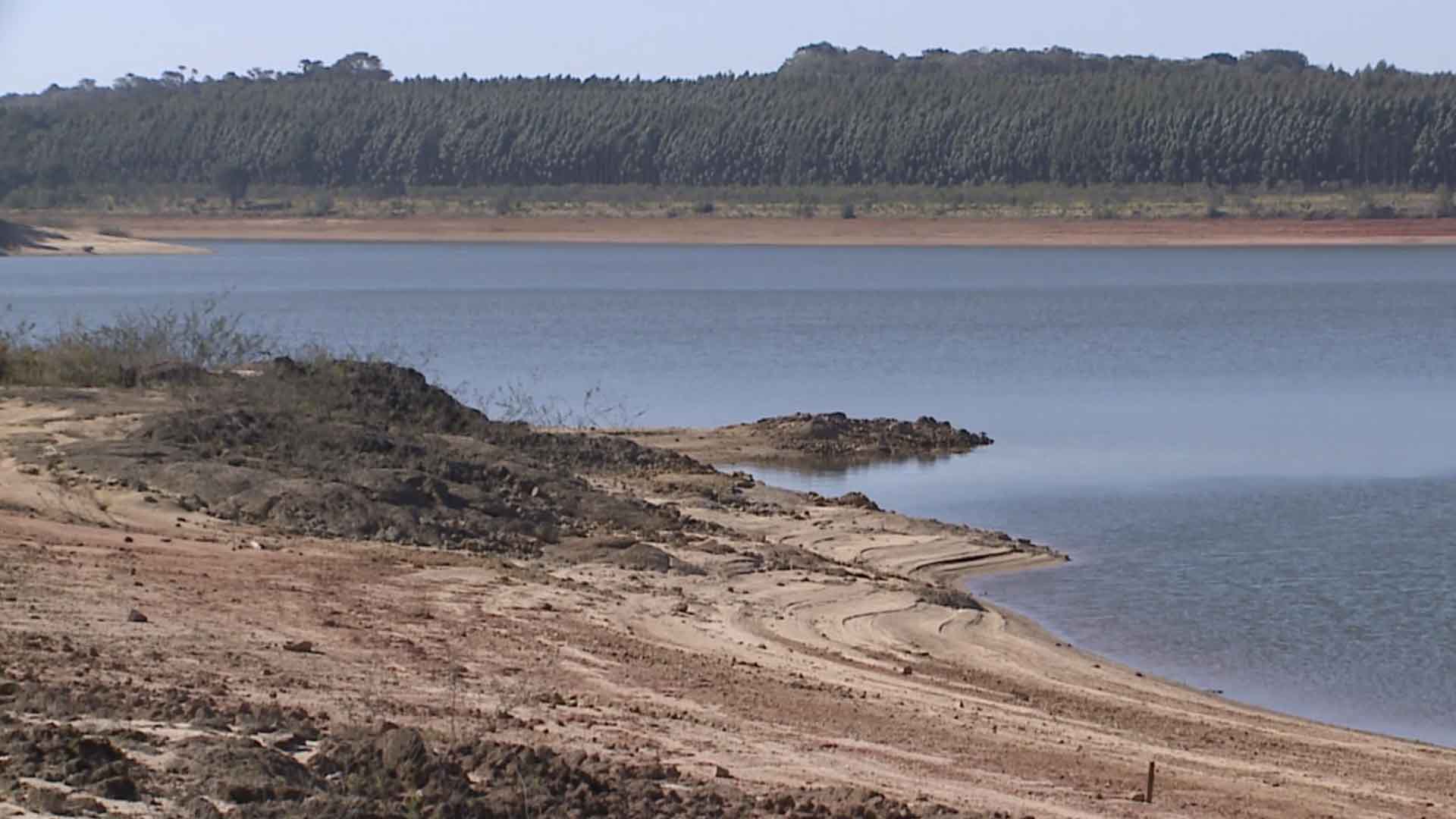 Volume morto de Itupararanga pode ser usado em outubro devido a estiagem