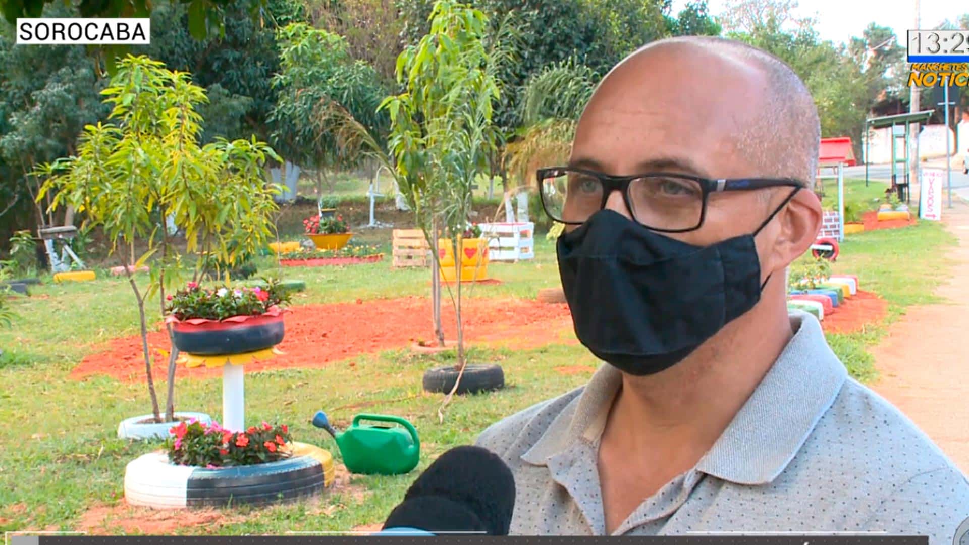 Moradores revitalizam praça do Jardim Leocádia