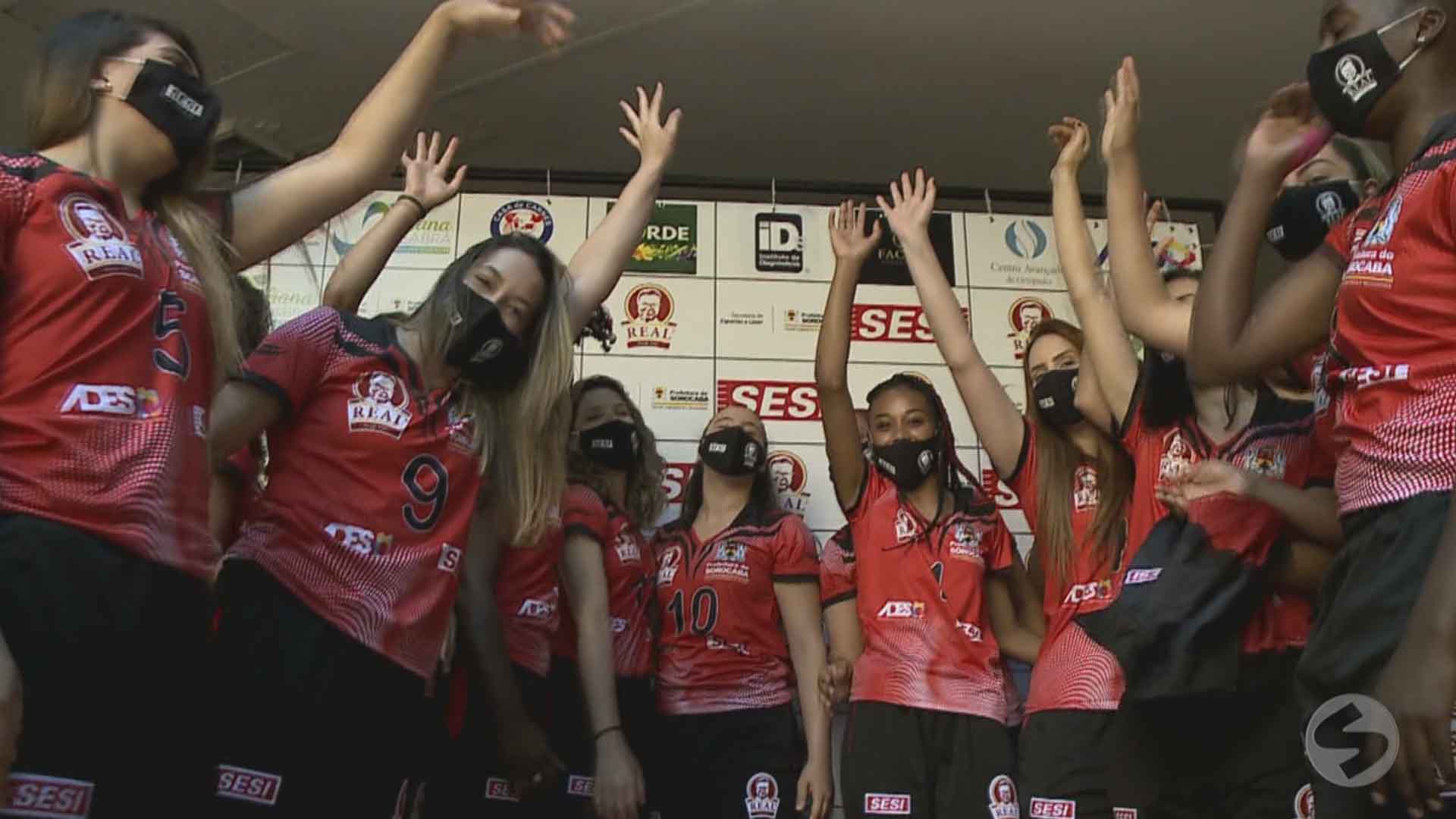 Sorocaba apresenta equipe de vôlei feminino profissional