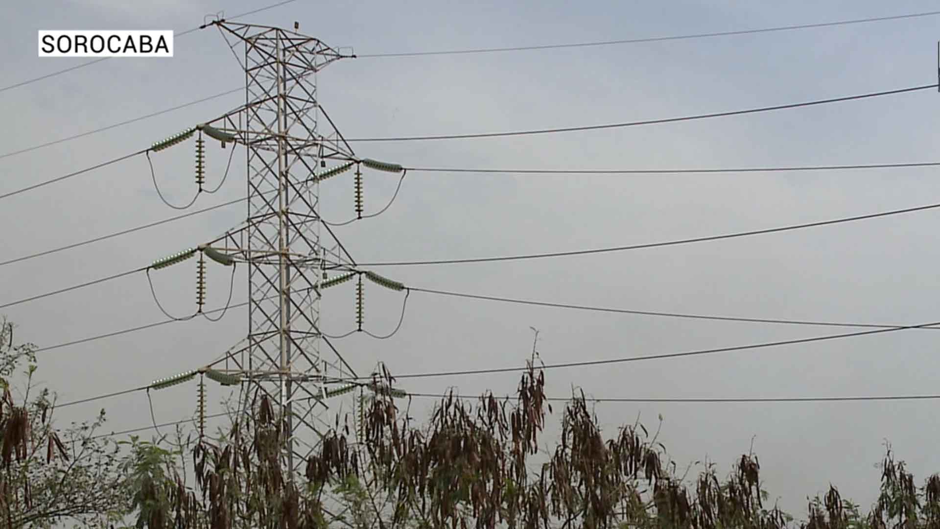 Pipas causam mais de 700 quedas de energia na região em 7 meses