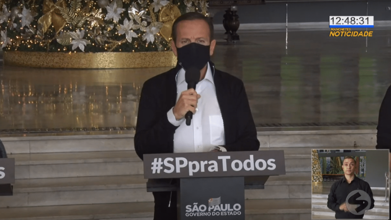 Doria anuncia a flexibilização do uso de máscaras em ambientes abertos a partir do dia 11 de dezembro