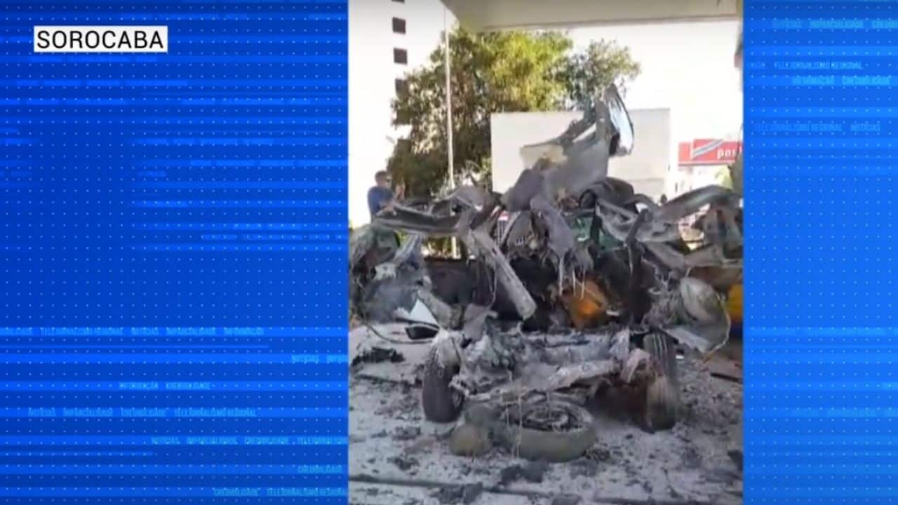 Carro explode em posto de combustíveis em Sorocaba