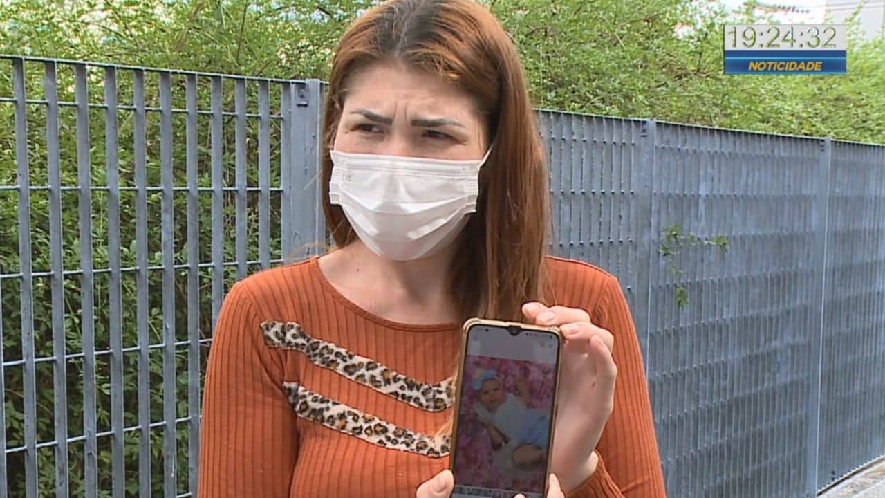 Bebê que recebeu vacina contra a covid por engano teve convulsões três dias seguidos