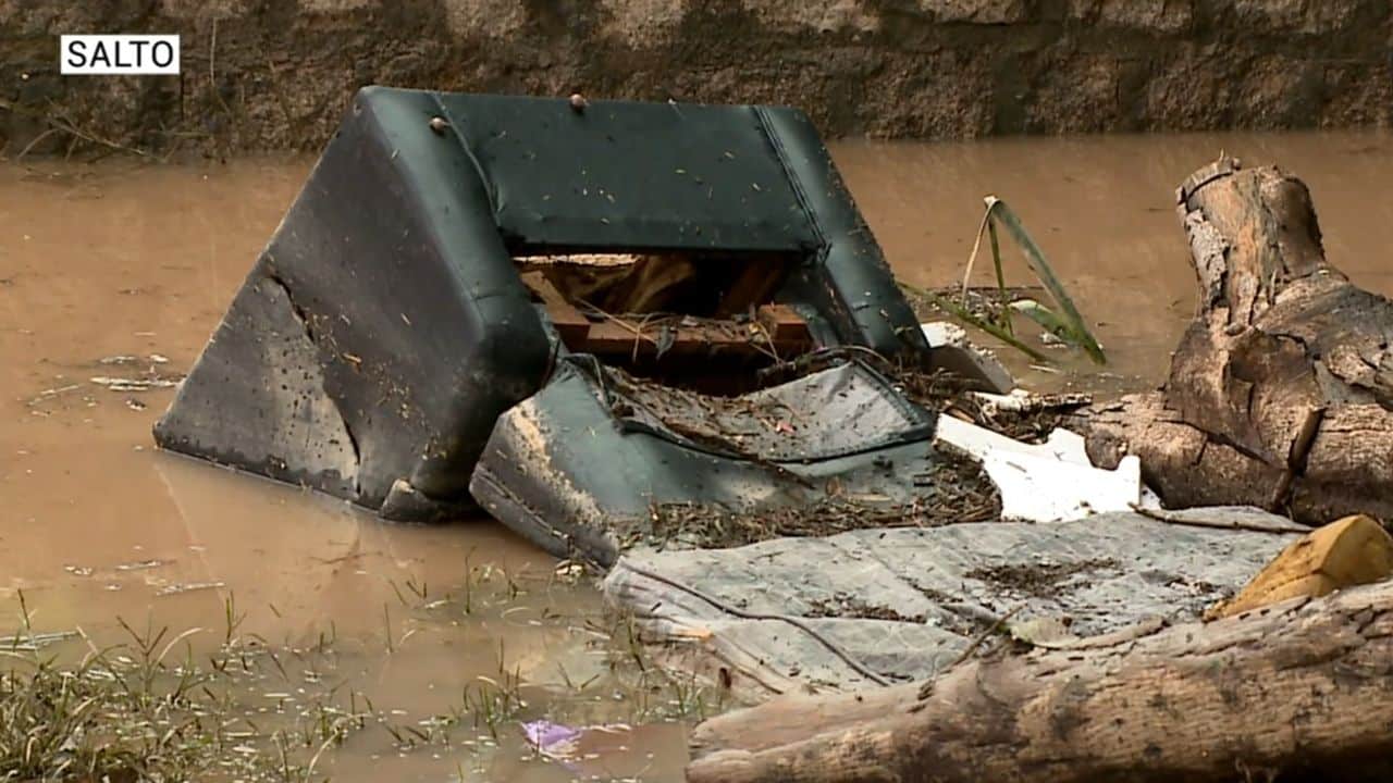 Estragos causados pela chuva em Salto