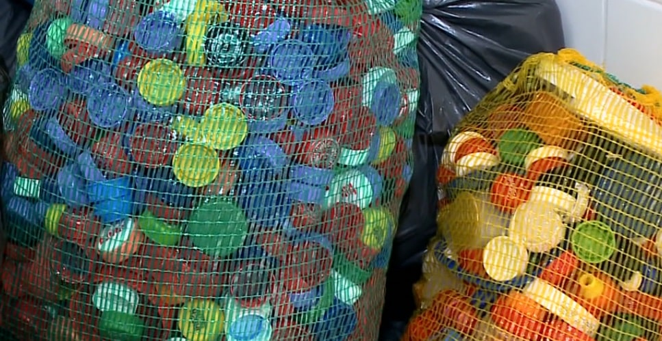 Campanha de arrecadação de tampinhas de plástico e lacres de alumínio é realizada em Itapetininga
