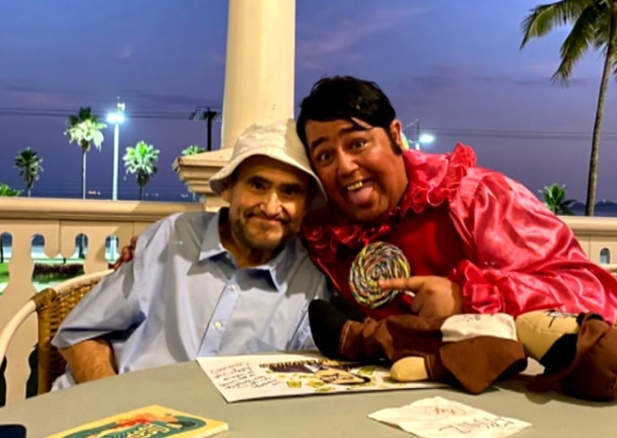 Sósias da região fazem sucesso como personagens do seriado do Chaves