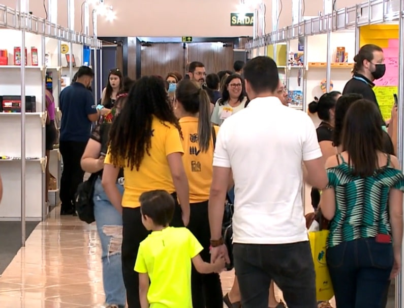 Encontro reúne educadores e artistas em Sorocaba