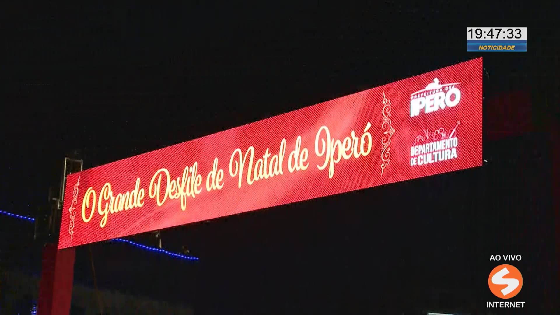 Parada de Natal é realizada em Iperó