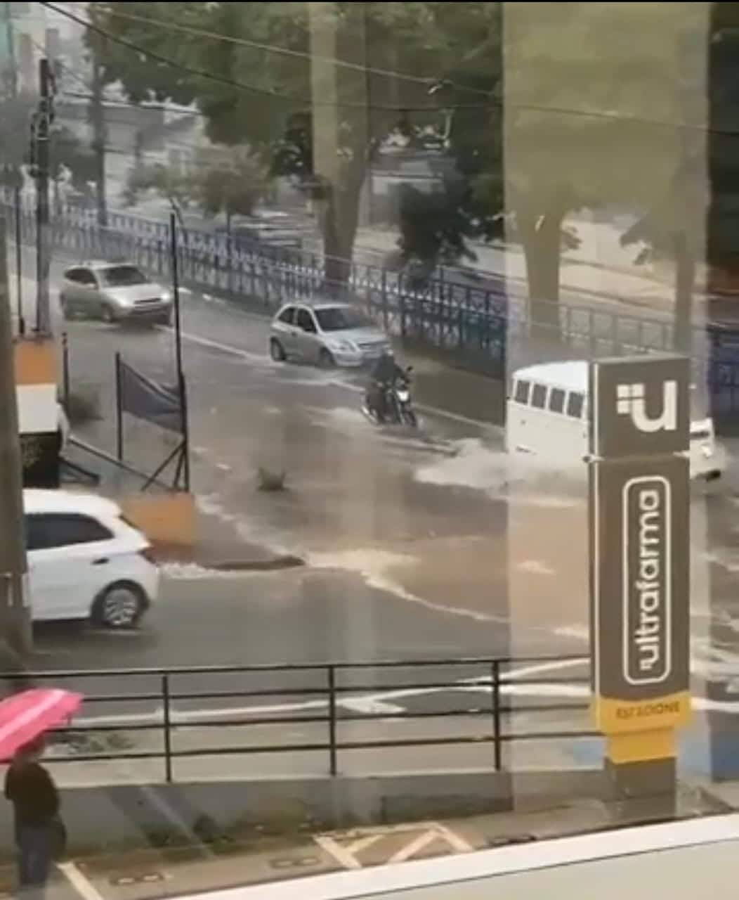 Chuva causa transtorno em Sorocaba
