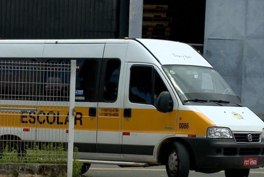 Veículos de transporte escolar passam por vistoria em Sorocaba