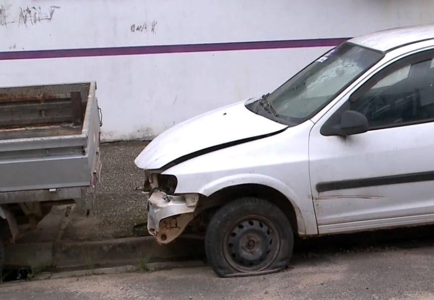 Veículos abandonados vão ser removidos das ruas de São Roque