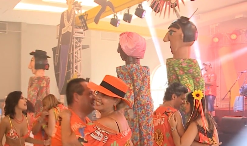 Bloco tradicional abre o carnaval de Sorocaba