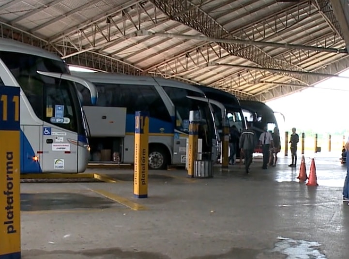 Rodoviária deve receber 17 mil pessoas no carnaval