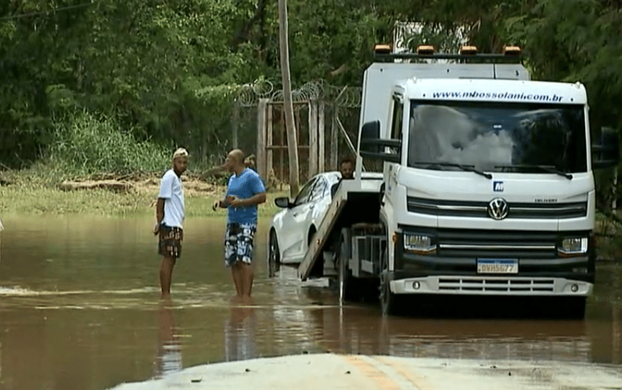 Fortes chuvas voltam a provocar alagamentos em Sorocaba