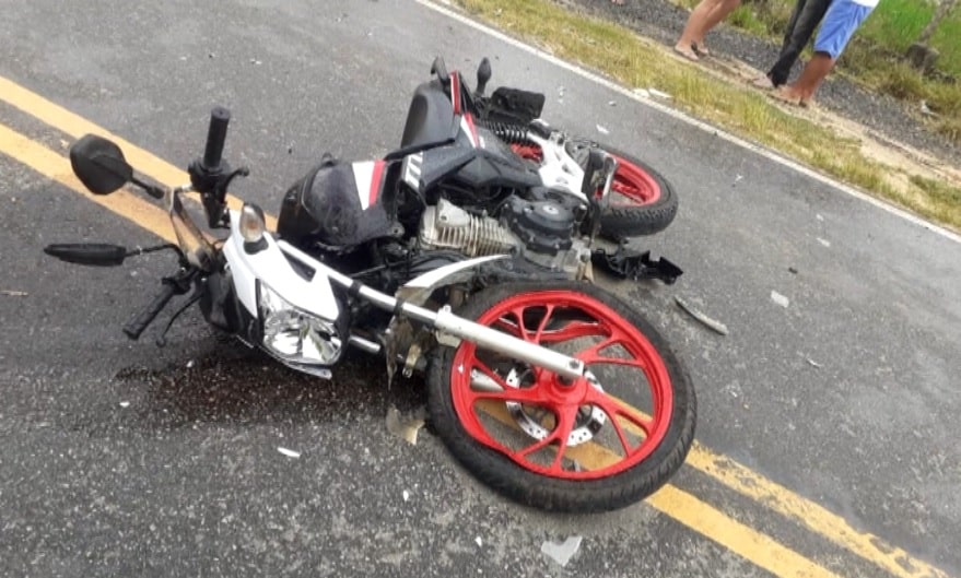 Motociclista morre ao ser atingida por carro em Araçoiaba da Serra