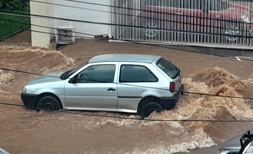 Chuvas intensas provocam transtornos em cidades da região