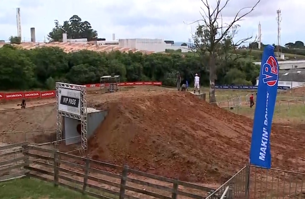 Sorocaba recebe abertura do Campeonato Brasileiro de Motocross