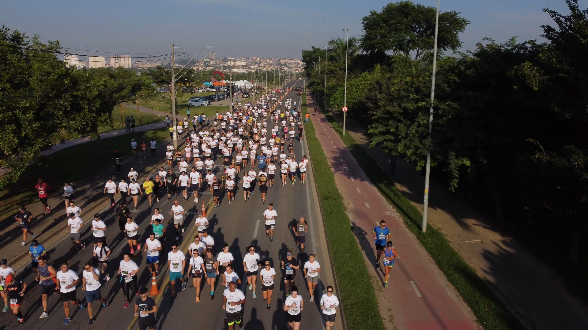 Corrida de rua reúne cerca de 1500 participantes em Sorocaba