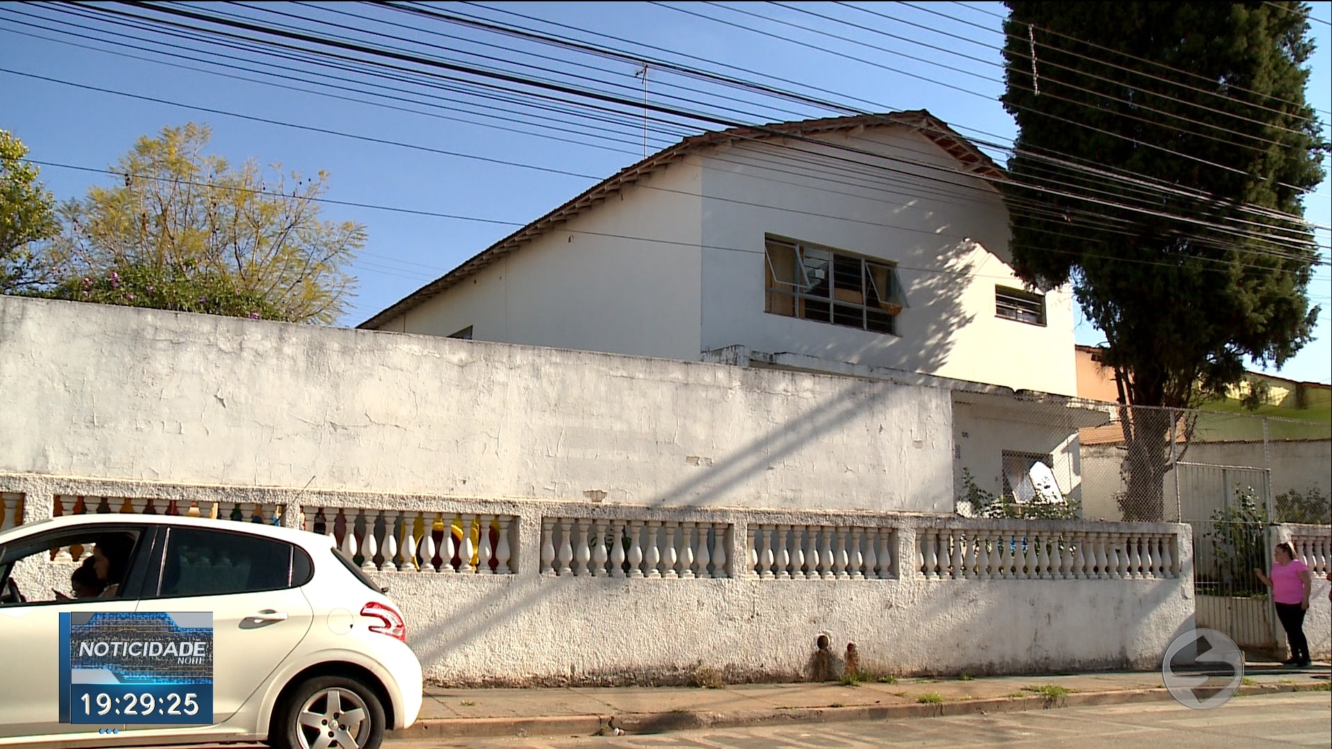 Homem é preso por suspeita de abuso de menina de 2 anos em creche