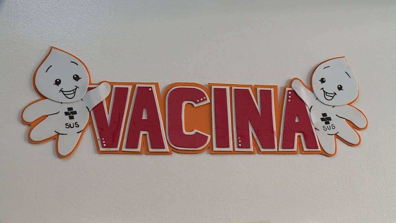 Prefeitura de Votorantim verifica carteira de vacinação de crianças