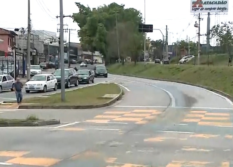 Transporte escolar e motos podem utilizar faixa do BRT em Sorocaba