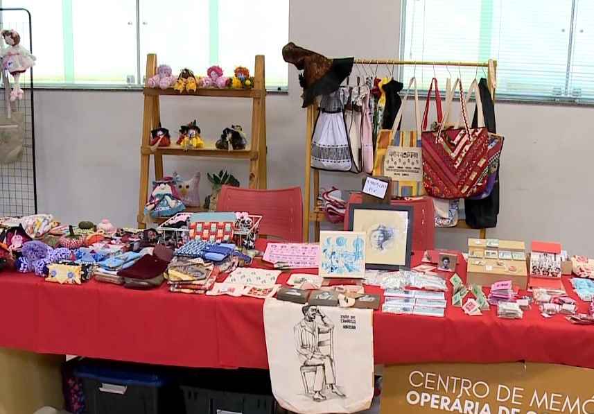 Feira literária em Sorocaba aproxima público e escritores