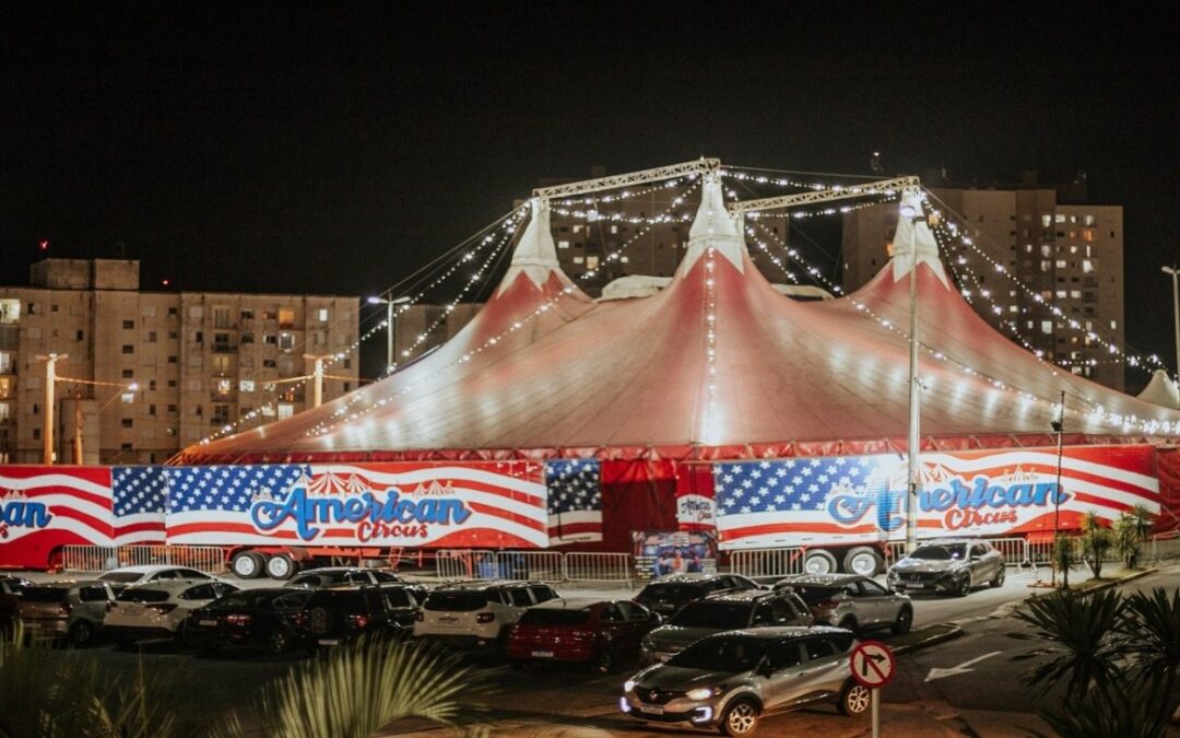 Circo faz apresentações em Sorocaba com personagens da Disney