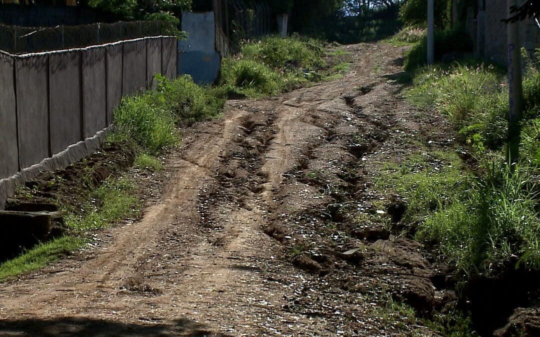 Moradores de zona  rural de Votorantim reclamam de estrada mal conservada