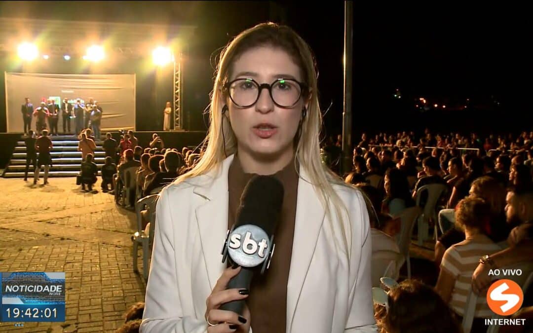 Encenação da Paixão de Cristo reúne centenas de pessoas em Sorocaba