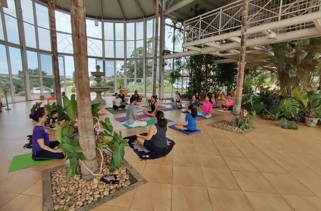 Aula gratuita de Yoga no Jardim Botânico de Sorocaba