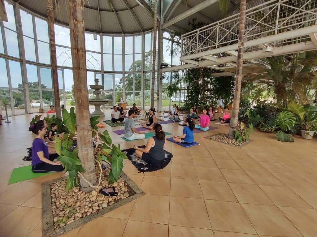 Aula gratuita de Yoga no Jardim Botânico de Sorocaba