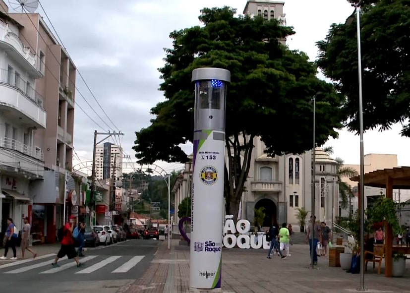 Imagem de tótem de segurança instalado em São Roque.
