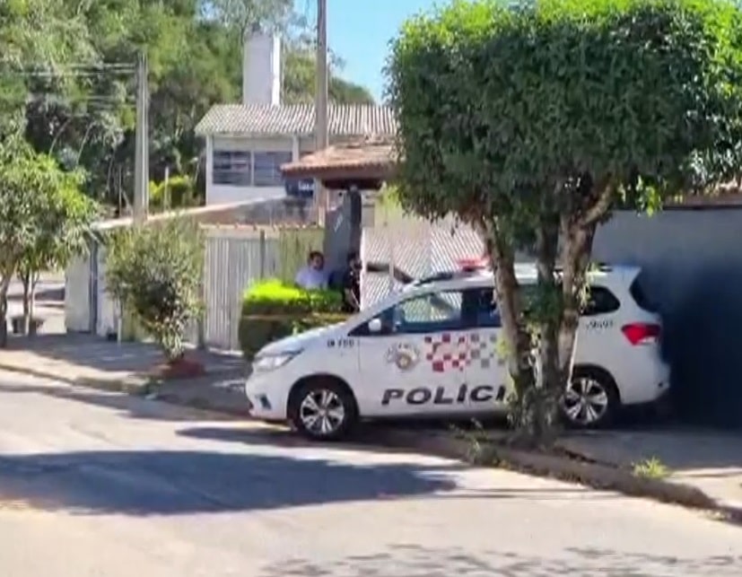 Casa da sogra do prefeito de São Roque é invadida por criminosos