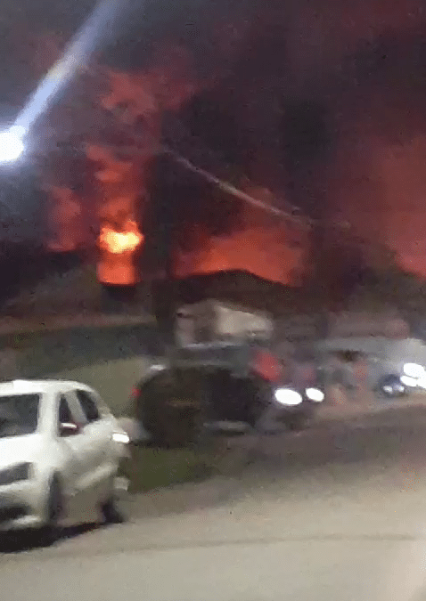 Incêndio em depósito de pneus assusta moradores em Itapetininga